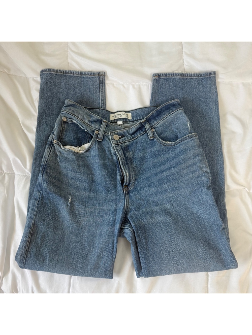 Abercrombie & Fitch Curve Love 90 Straight Ultra High Rise Criss Cross Jeans 6S